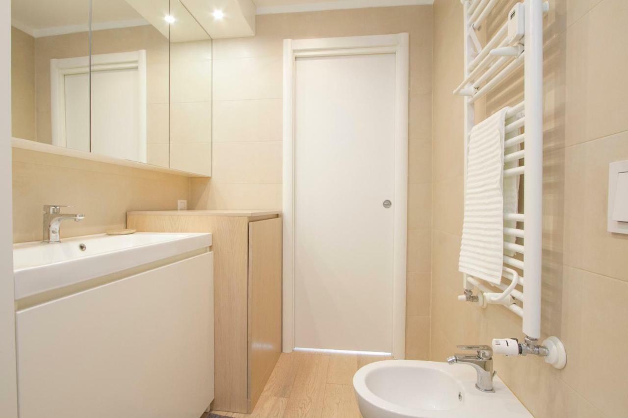 Luxury And Spacious Apartment Milan Exterior photo