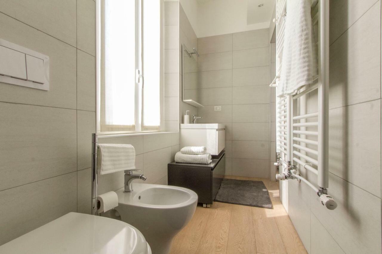 Luxury And Spacious Apartment Milan Exterior photo