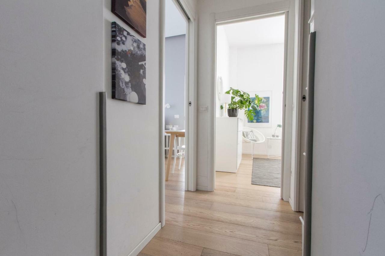 Luxury And Spacious Apartment Milan Exterior photo