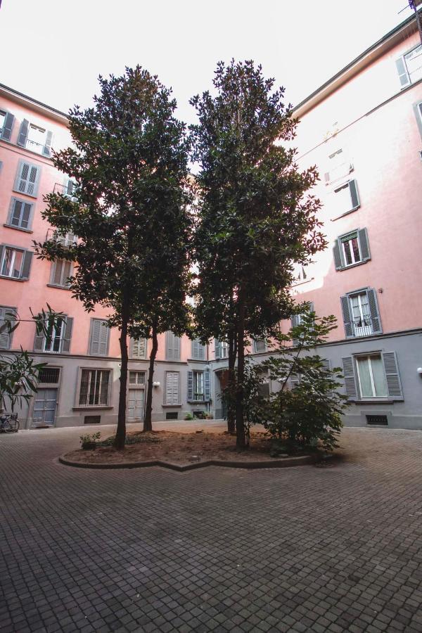 Luxury And Spacious Apartment Milan Exterior photo